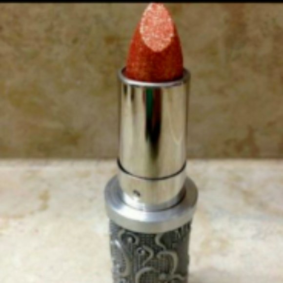 Models Prefer Collectible Lipstick Swarovski Crystal Elements CROWNING CORAL NEW - Picture 1 of 1